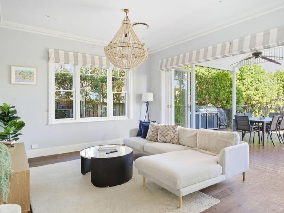 Spacious Mosman Home With Pool Near Balmoral Beach House in Sydney