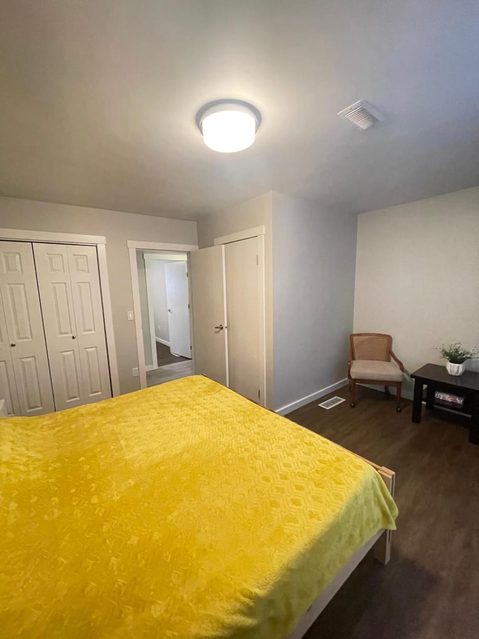 Bed, Photo of the whole room, Bedroom, wardrobe