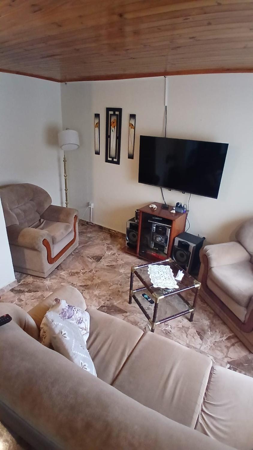 Communal lounge/ TV room, TV and multimedia, Living room