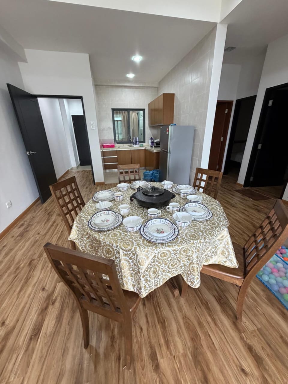 AYAAN Nova HILL VISTA HoMESTAY Near Kea Farm with Netflix and Ps4 Gaming & Kids Play Ground Apartment in Brinchang