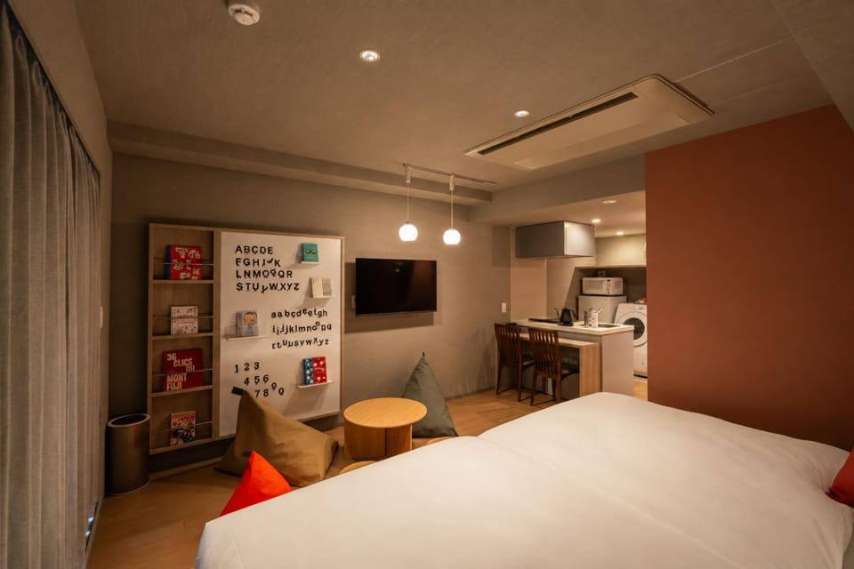 TV and multimedia, Living room, Bedroom