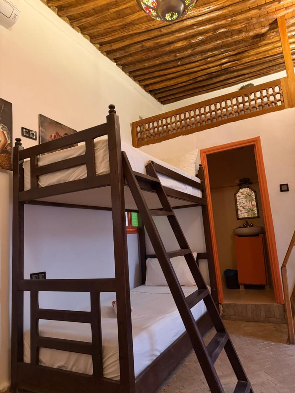 Bed, Photo of the whole room, Bedroom, bunk bed