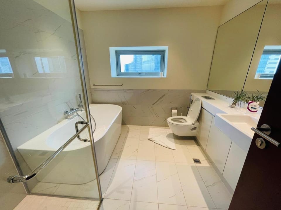 Toilet, Bath, bidet