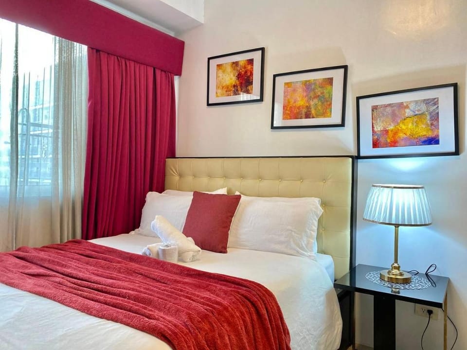 Elegant 2BR Infront Mall of Asia SMX Shell Residences Pasay City Apartment hotel in Pasay