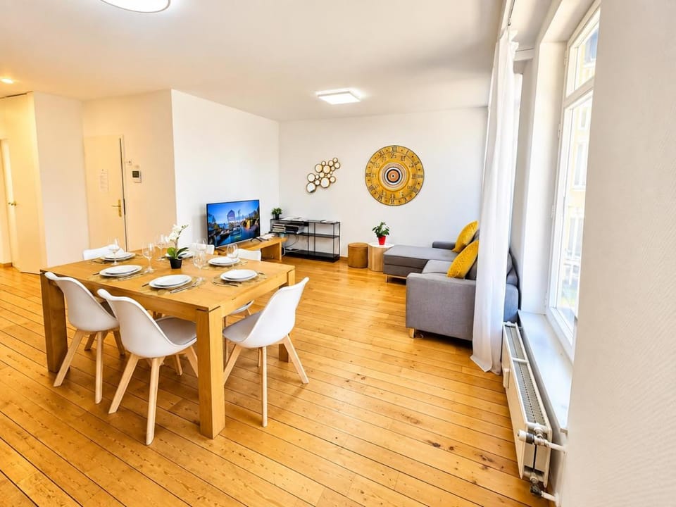 Spacious 2 bedrooms in Luxembourg center 1 min walk to tram Apartment in Luxembourg