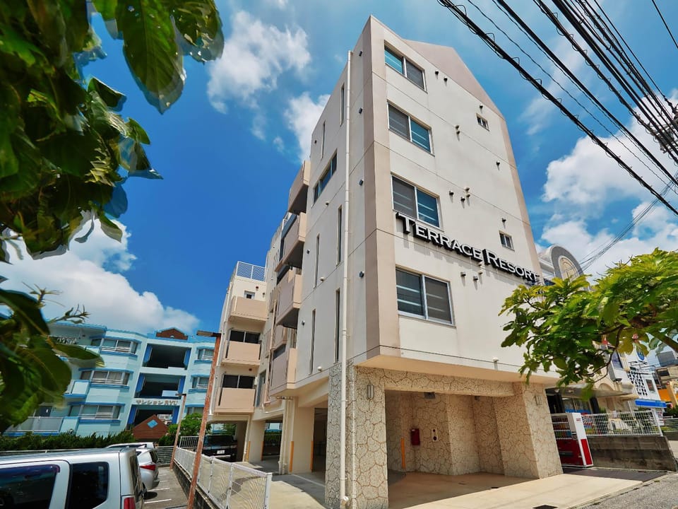 Property building, Day