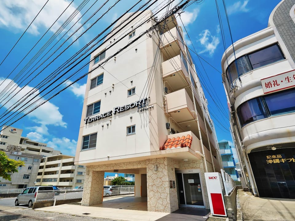 Property building, Day