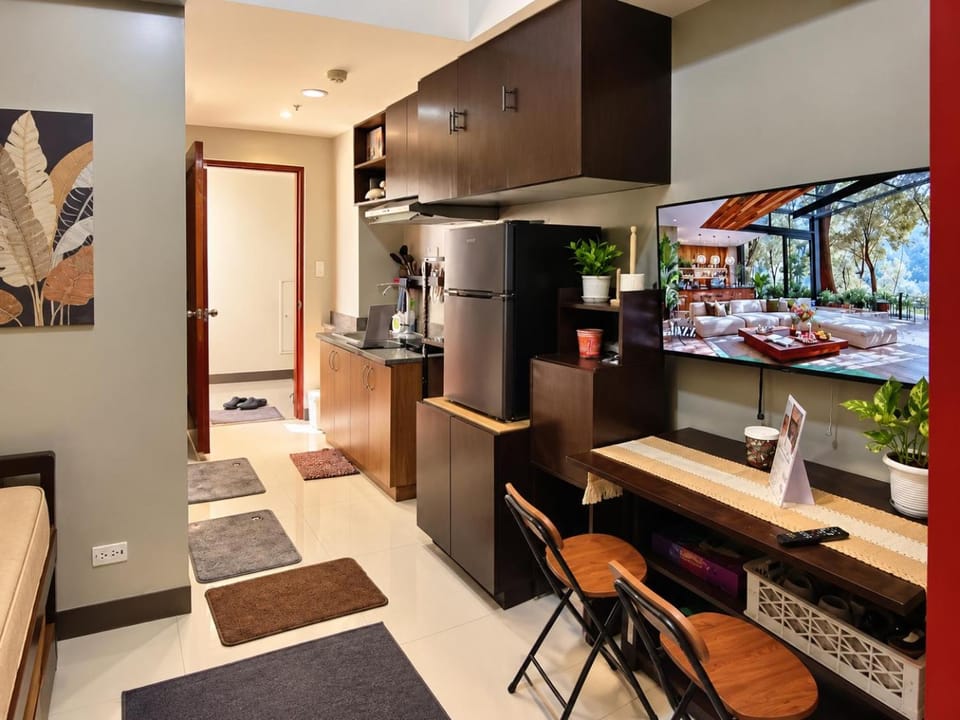 TV and multimedia, Kitchen or kitchenette, Living room, Seating area, Dining area, Evening entertainment
