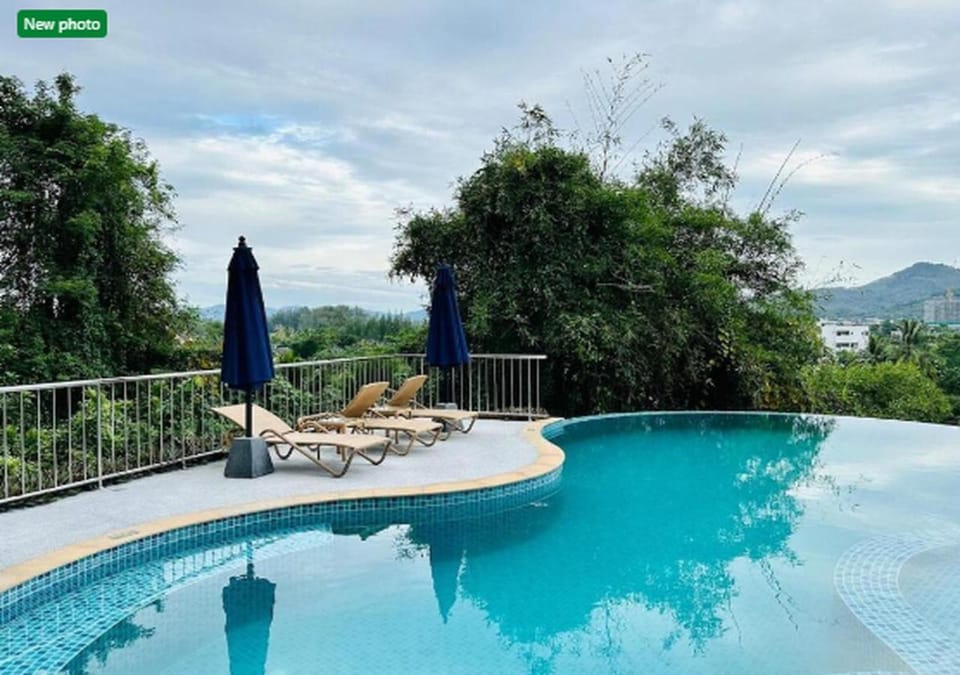 Mountain view, Swimming pool