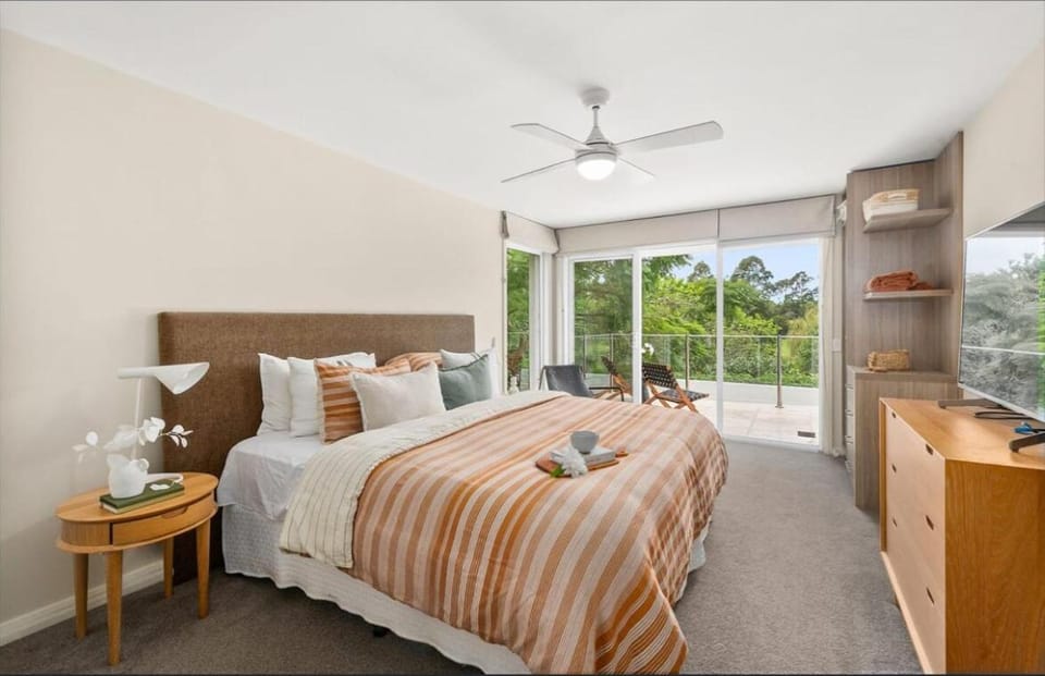 Cub Berry Retreat, Beautiful Grounds, Spacious House in Berry
