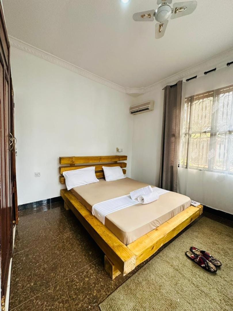 Kilakala 4 Bedroom Garden Home Orchids Cottage Apartment in Tanzania
