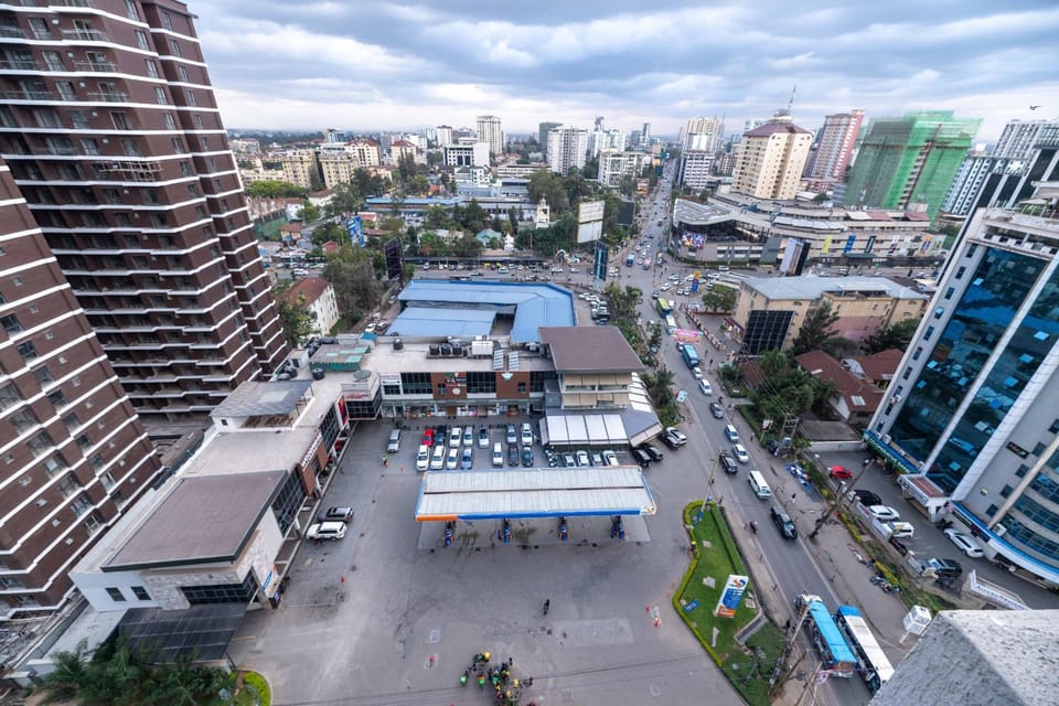 Elegantly furnished three bedroom apartment with all modern finishes swimming pool ,gym and amazing city views in kilimani Apartment in Nairobi County