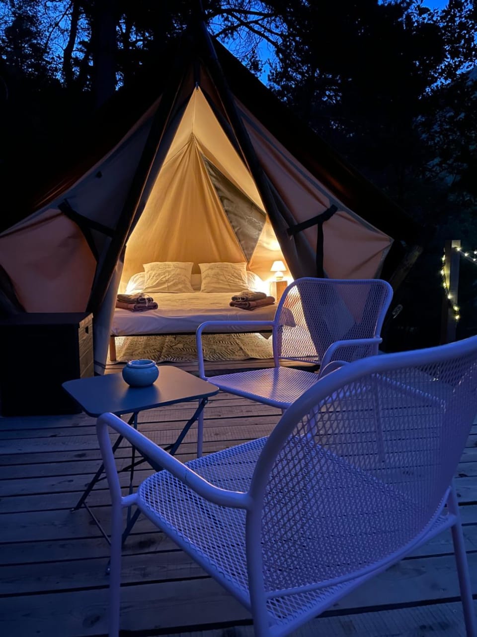 Camping Mon Repos Campground/ 
RV Resort in Provence-Alpes-Côte d'Azur