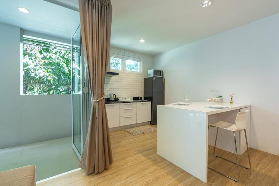 Surin Park 1 Bed Jungle View Balcony by Destada Apartment in Choeng Thale