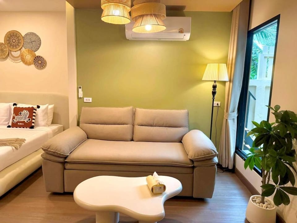 Living room, Photo of the whole room, Seating area