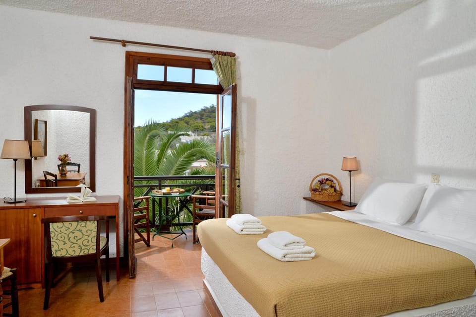 Vagia Traditional, Aegina Island Hotel in Islands