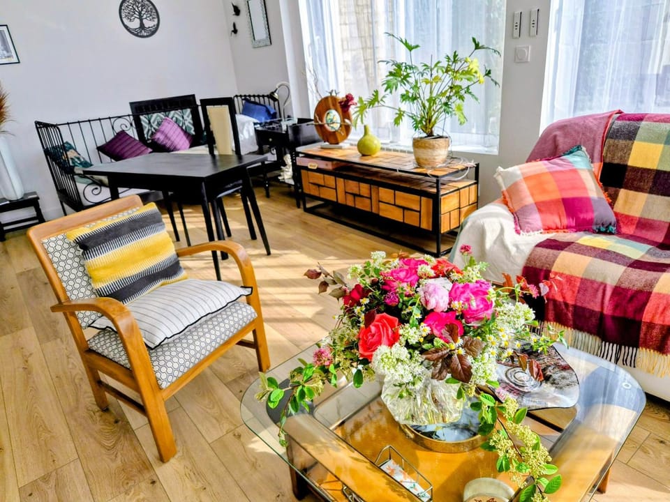 Property building, Living room