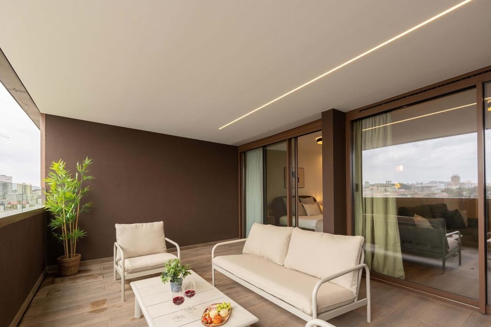Patio, View (from property/room), Balcony/Terrace, Seating area, Dining area