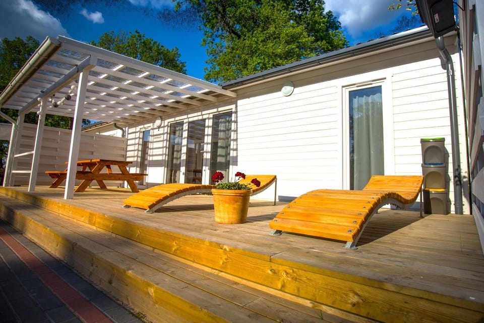 Property building, Balcony/Terrace