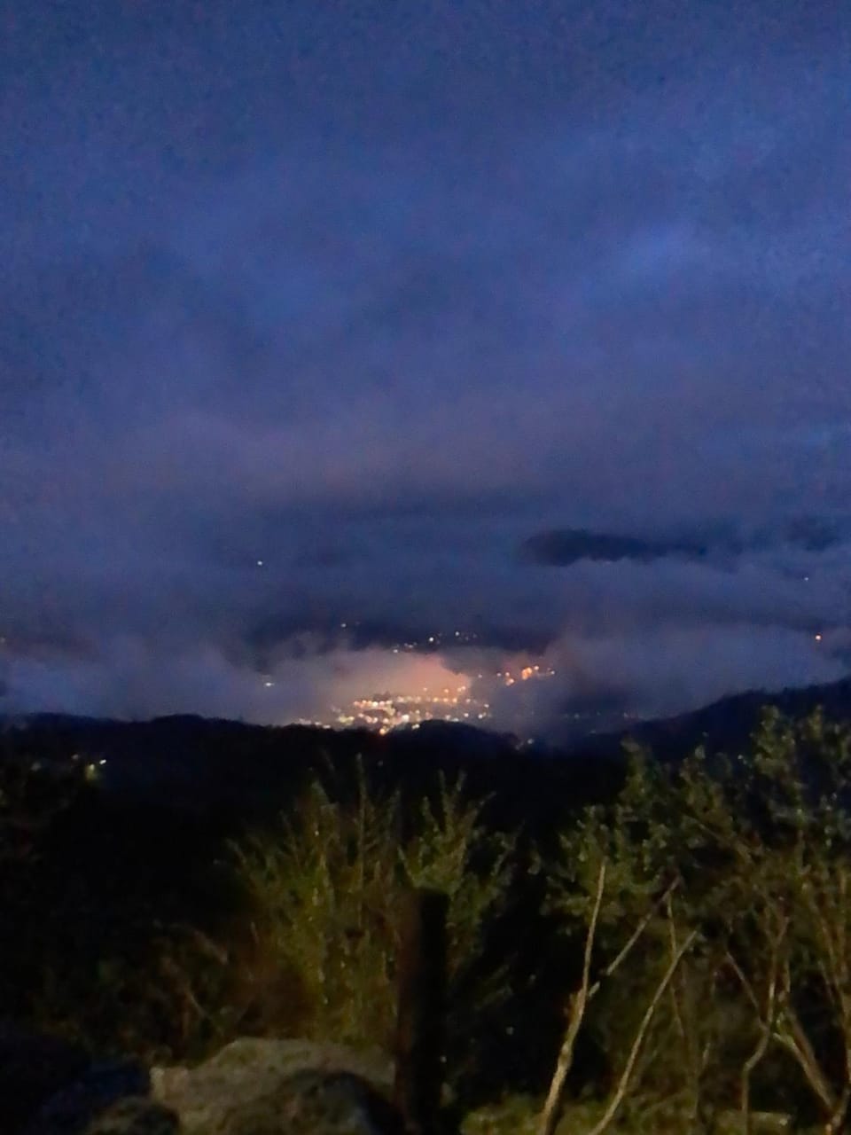 Night, Natural landscape, City view, City view, Mountain view