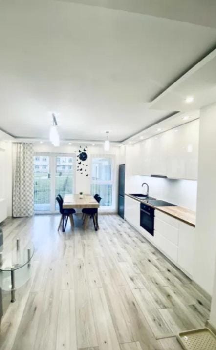 Kitchen or kitchenette, Dining area, oven, pet friendly, stove