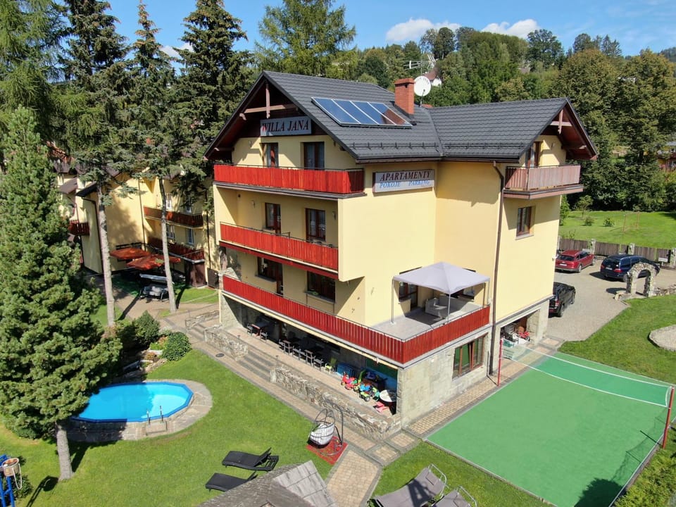Property building, Bird's eye view, Garden, Garden view, Pool view, Swimming pool