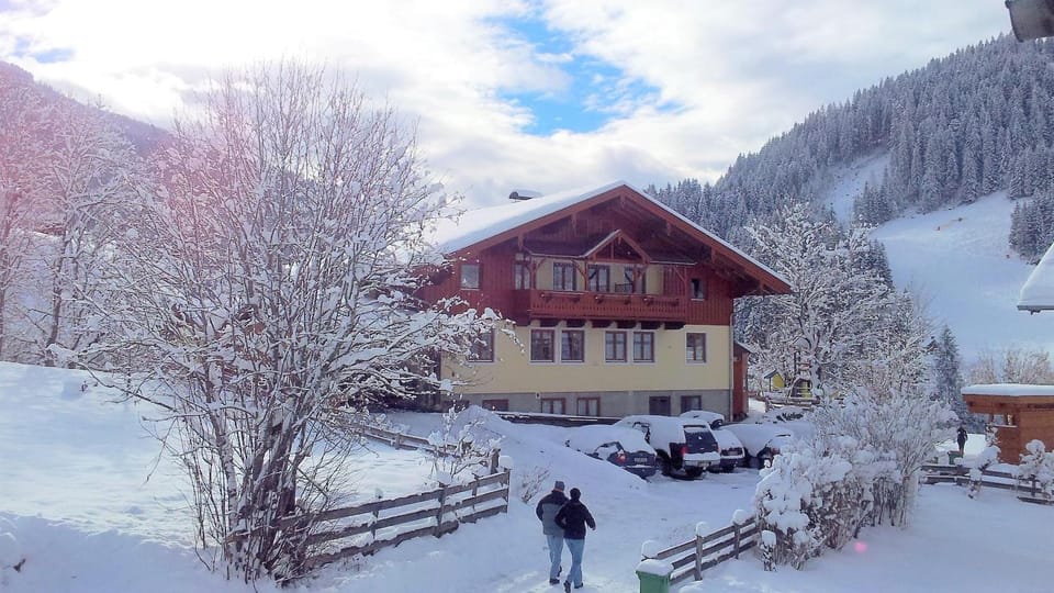 Property building, Natural landscape, Winter, Balcony/Terrace, Balcony/Terrace, Mountain view