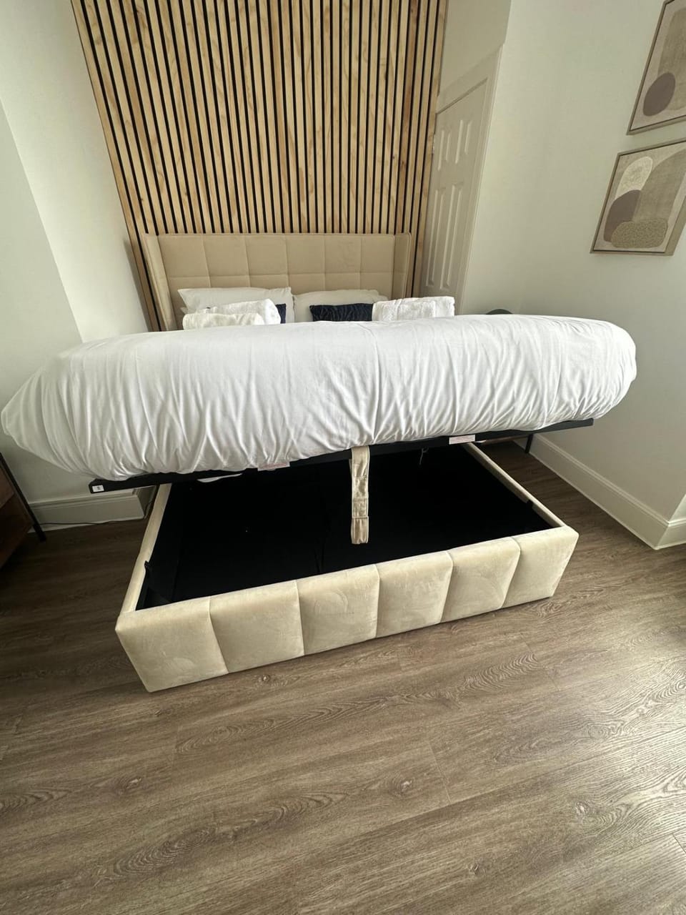 Cozy 1BDR Top Floor Apartment in Leith Apartment in Edinburgh