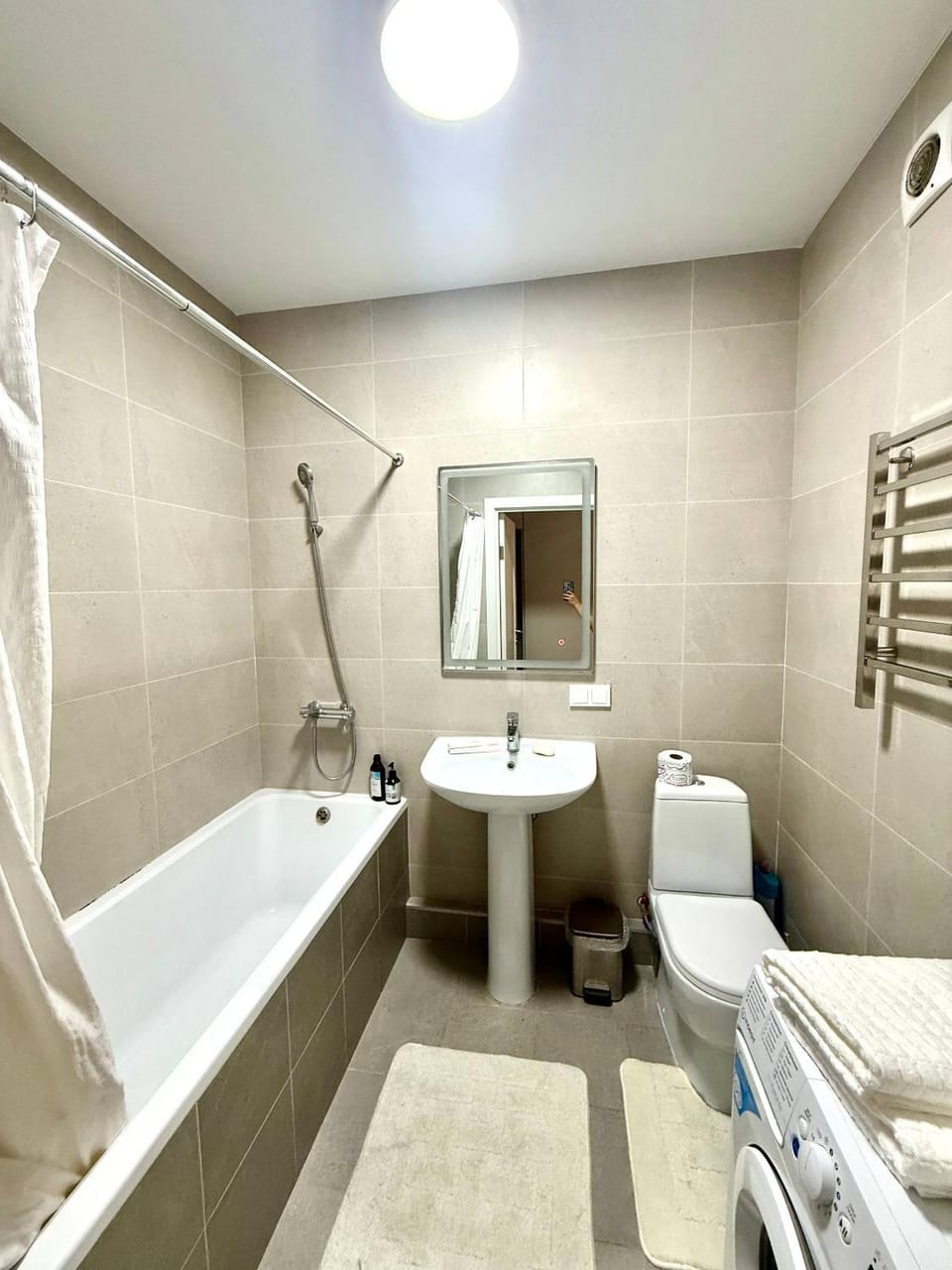 Апартаменты Акварель рядом с ADK Apartment in Almaty