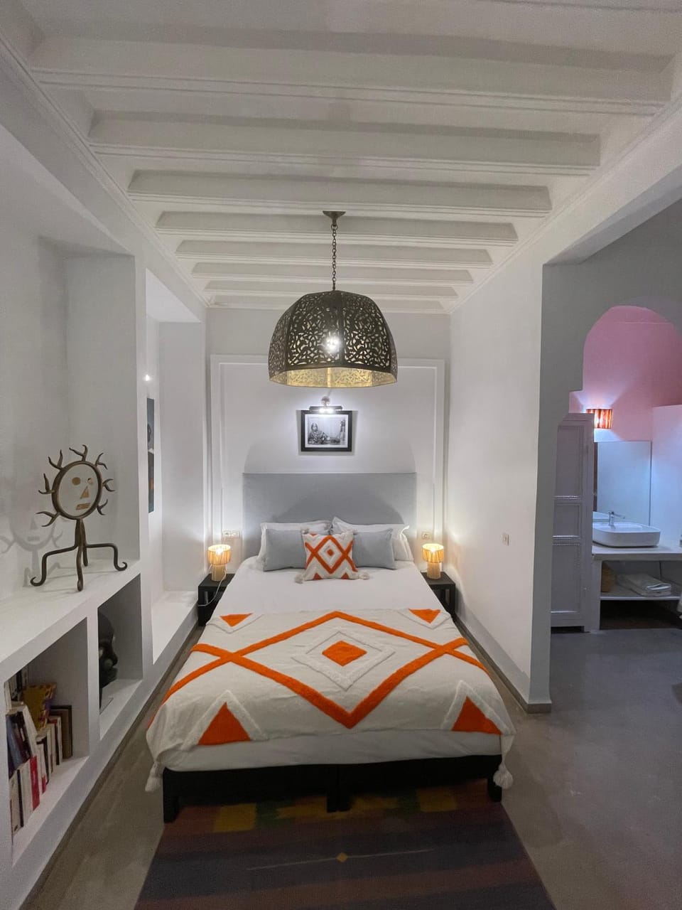 Bed, Photo of the whole room, Bedroom