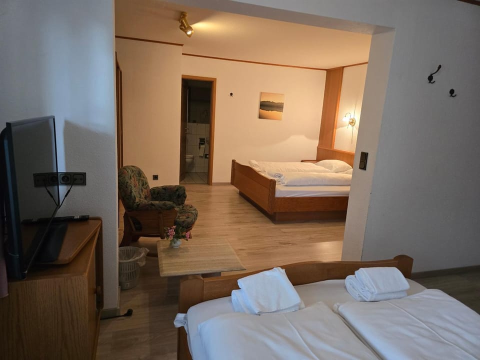 Hotel Zur Buche 24h Check-in, Free Hotel in Schleswig-Holstein