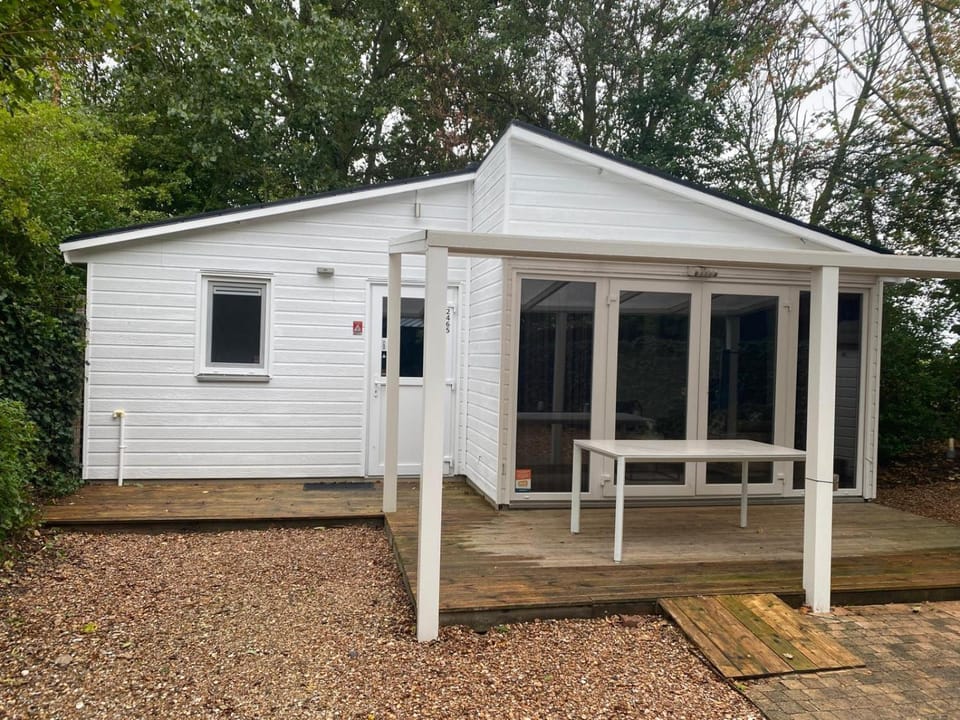 Property building, Facade/entrance, Off site