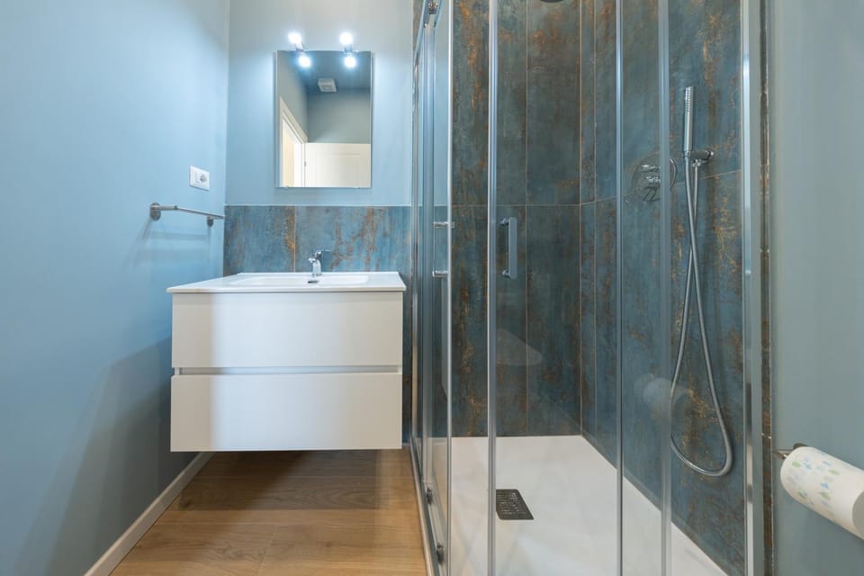 Shower, Bathroom