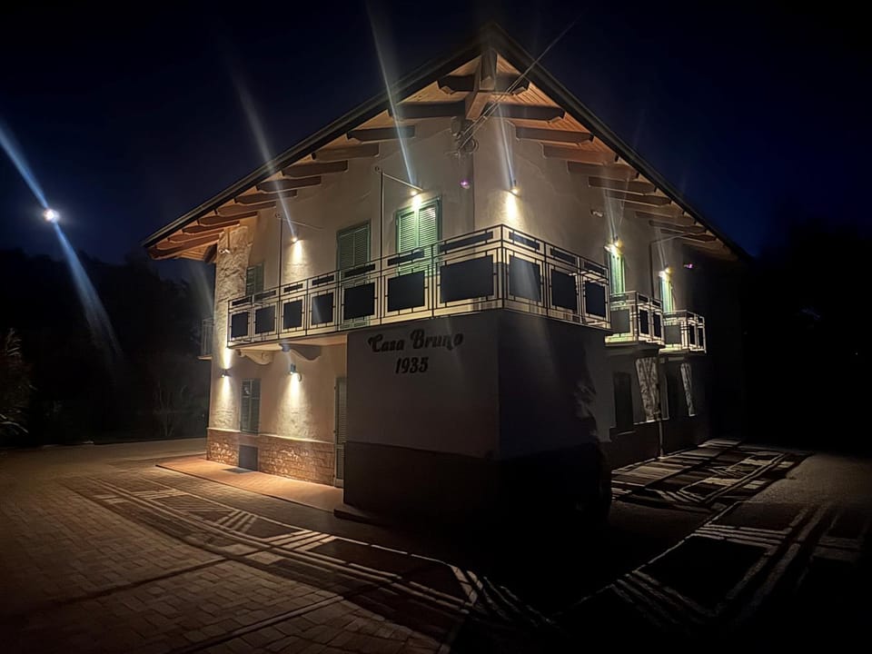 Property building, Night