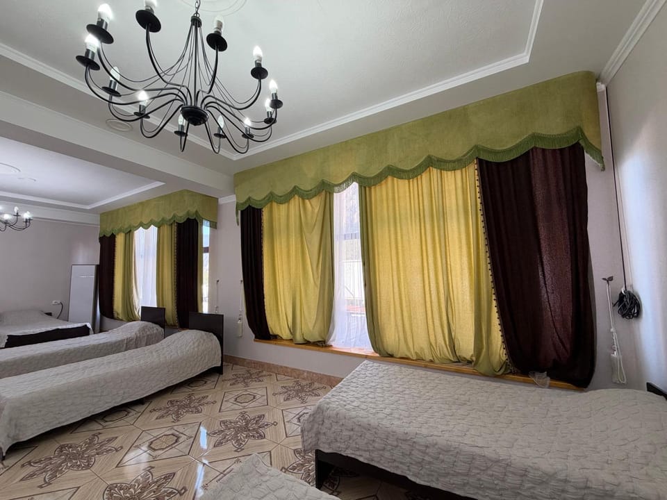 Bed, Living room, Photo of the whole room, Bedroom