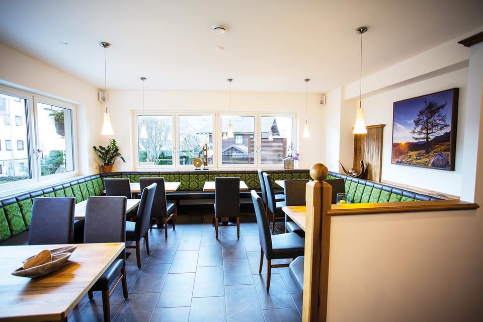 Restaurant/places to eat, Decorative detail