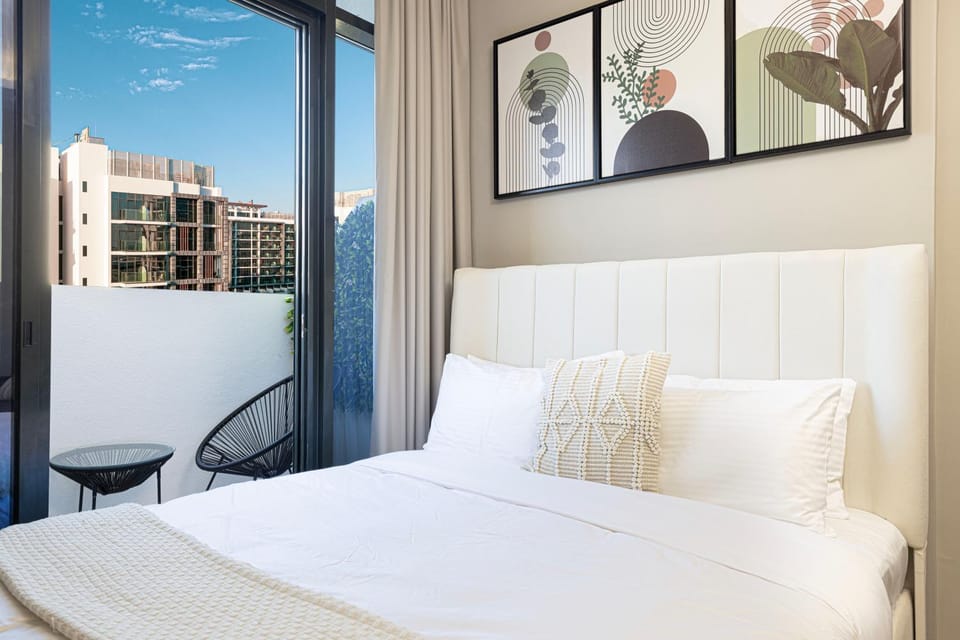 Premium Studio Burj Khalifa View & Balcony Apartment in Dubai