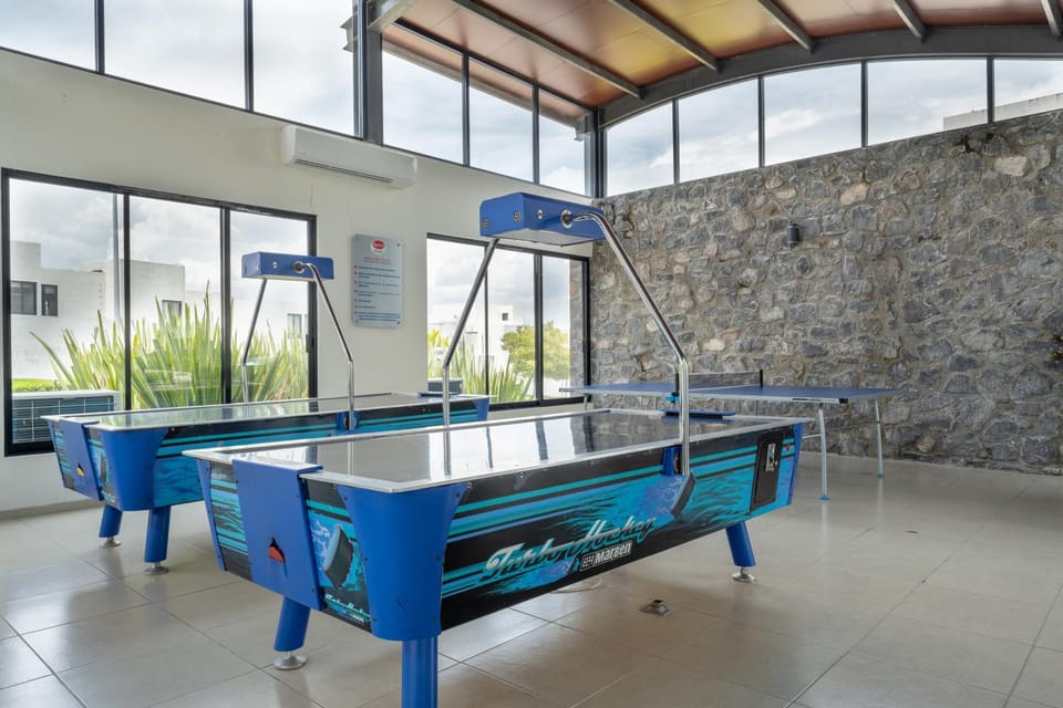 Activities, Game Room, Photo of the whole room, Entertainment