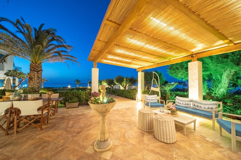 Patio, Lobby or reception