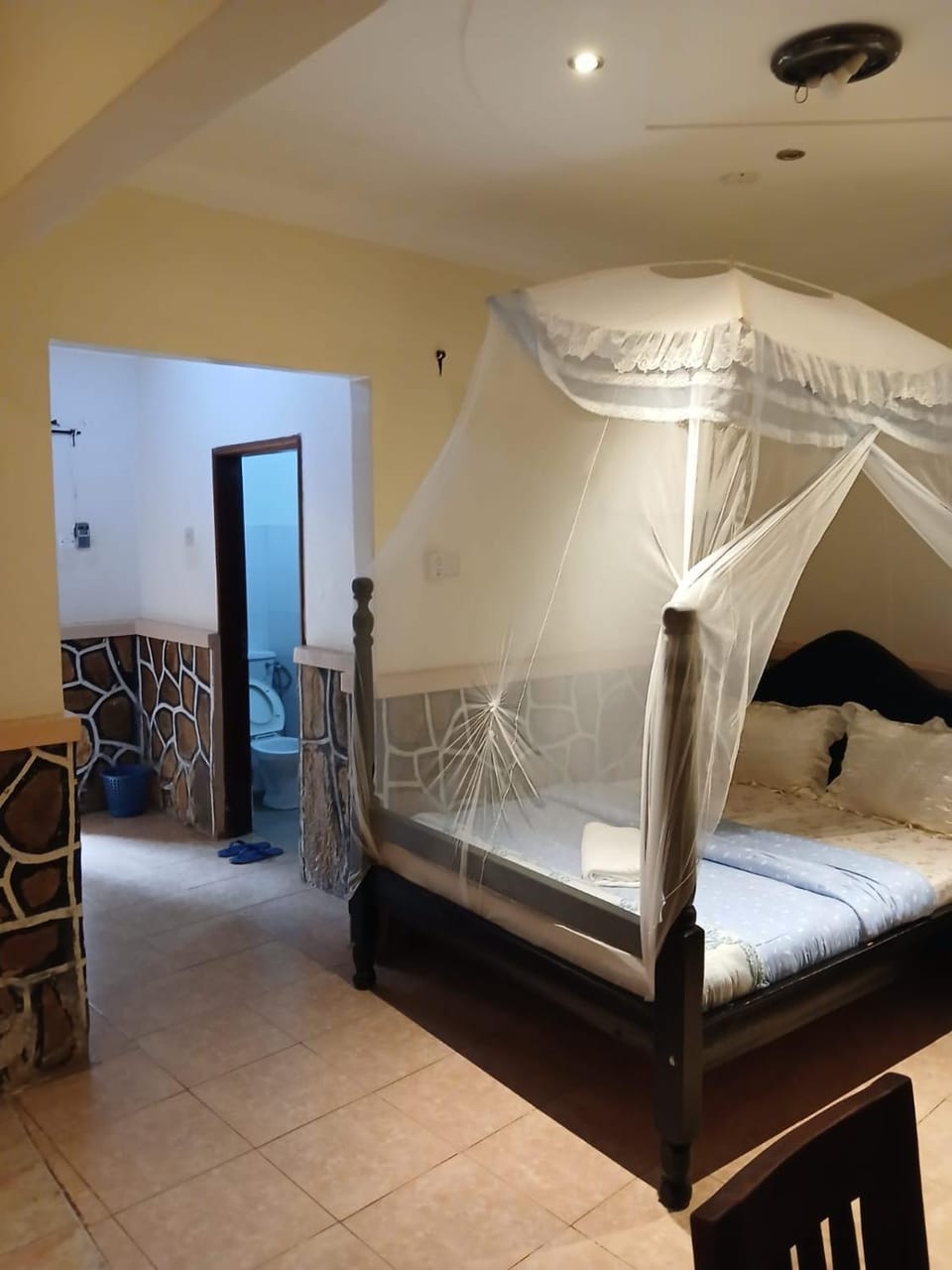 Cottage garden Hotel in Uganda