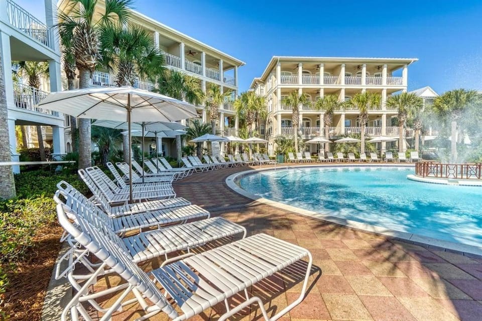 Palms by the Sea Main House House in Rosemary Beach