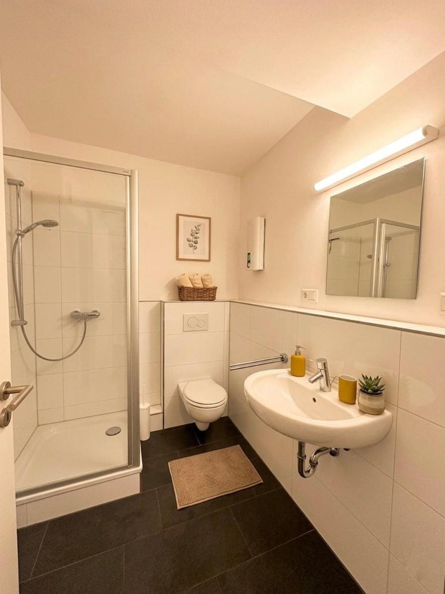Shower, Toilet, Bathroom