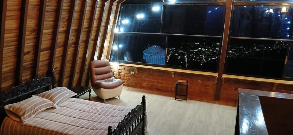 Bed, Night, View (from property/room), Bedroom