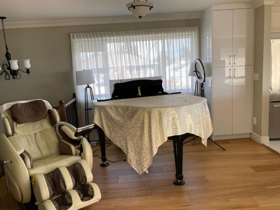 180 degree PANORAMIC view of OCEAN & MOUNT BAKER Bed and Breakfast in White Rock