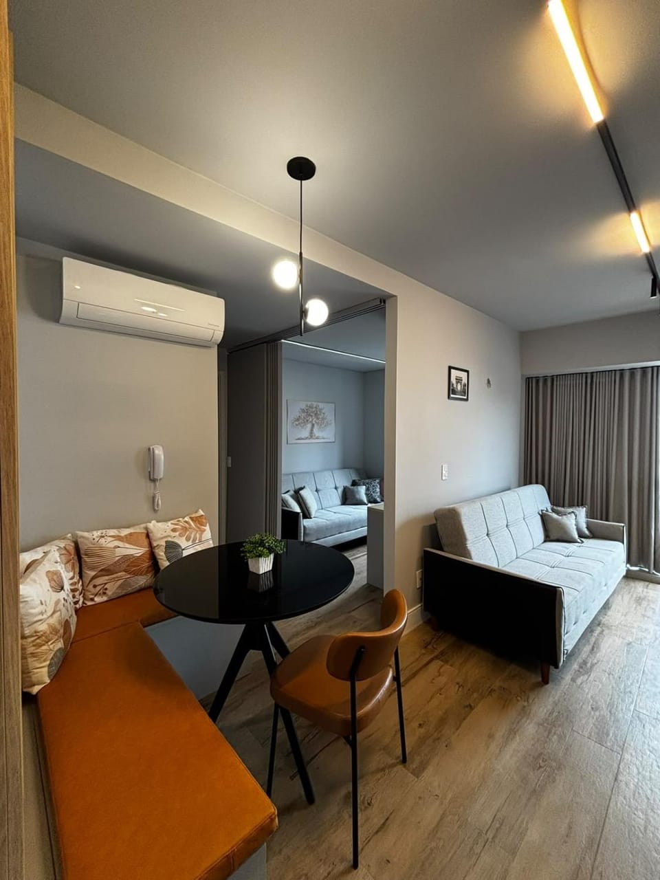 Apartamento cerca de 3min do Allianz para até 5 hóspedes com 1- vaga Apartment in Sao Paulo City