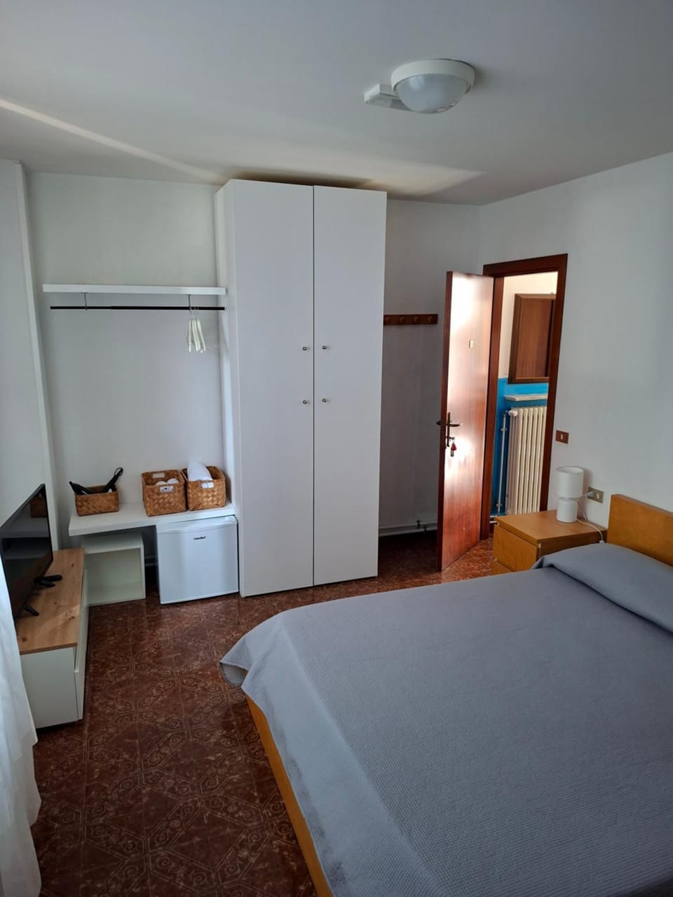 Bed, Bedroom, wardrobe