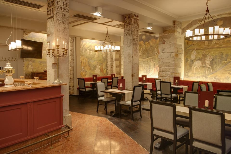 Restaurant/places to eat