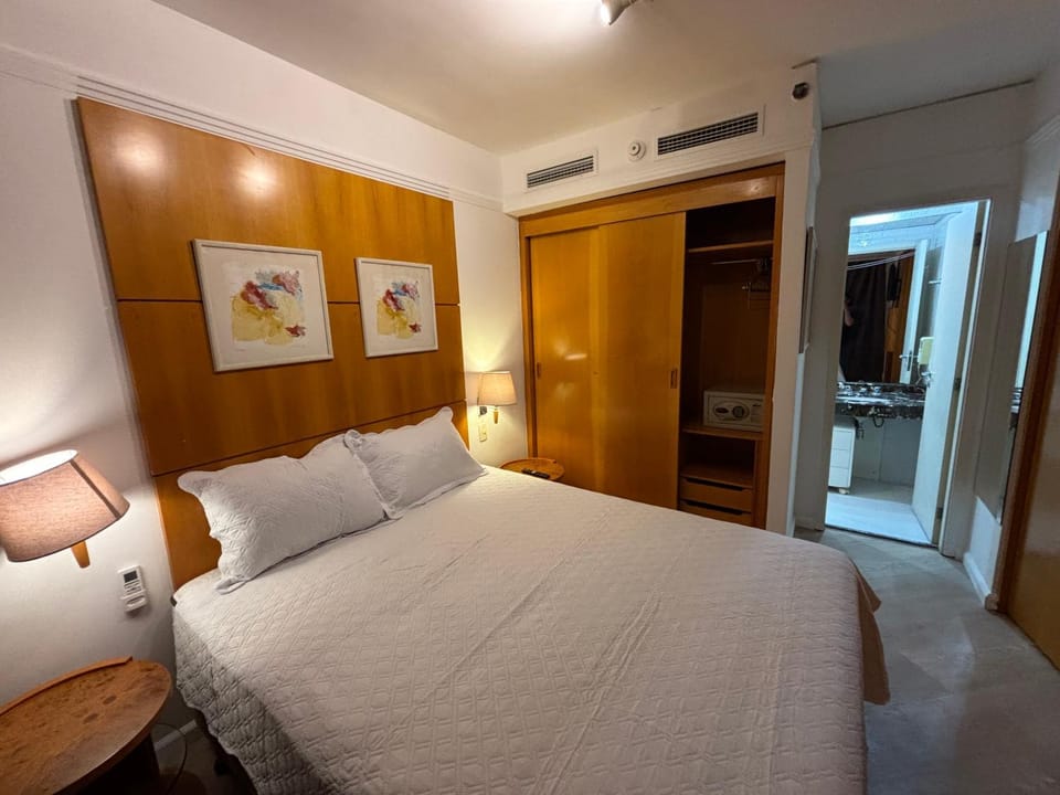 Hotel Executivo Moema Ibirapuera ar piscina 1907 Apartment in Sao Paulo City