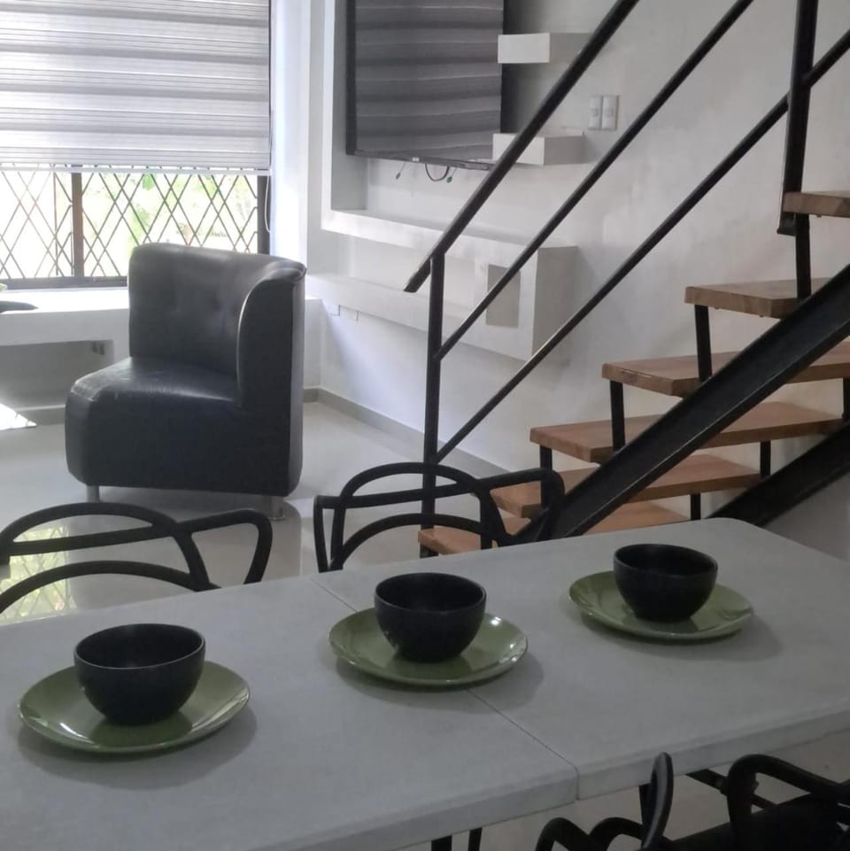 Living room, Breakfast