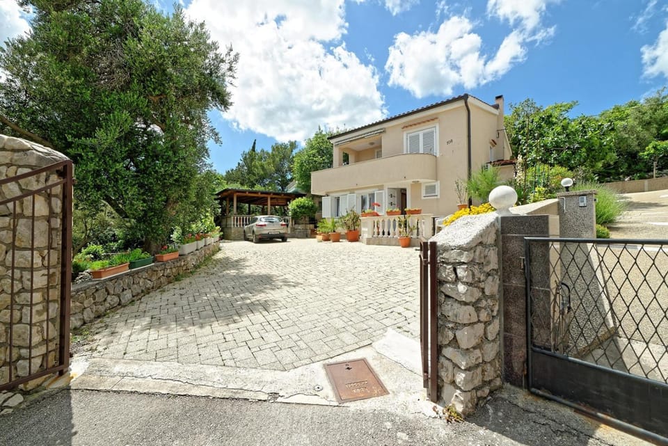 Apartments Vedrana Bed and Breakfast in Primorje-Gorski Kotar County